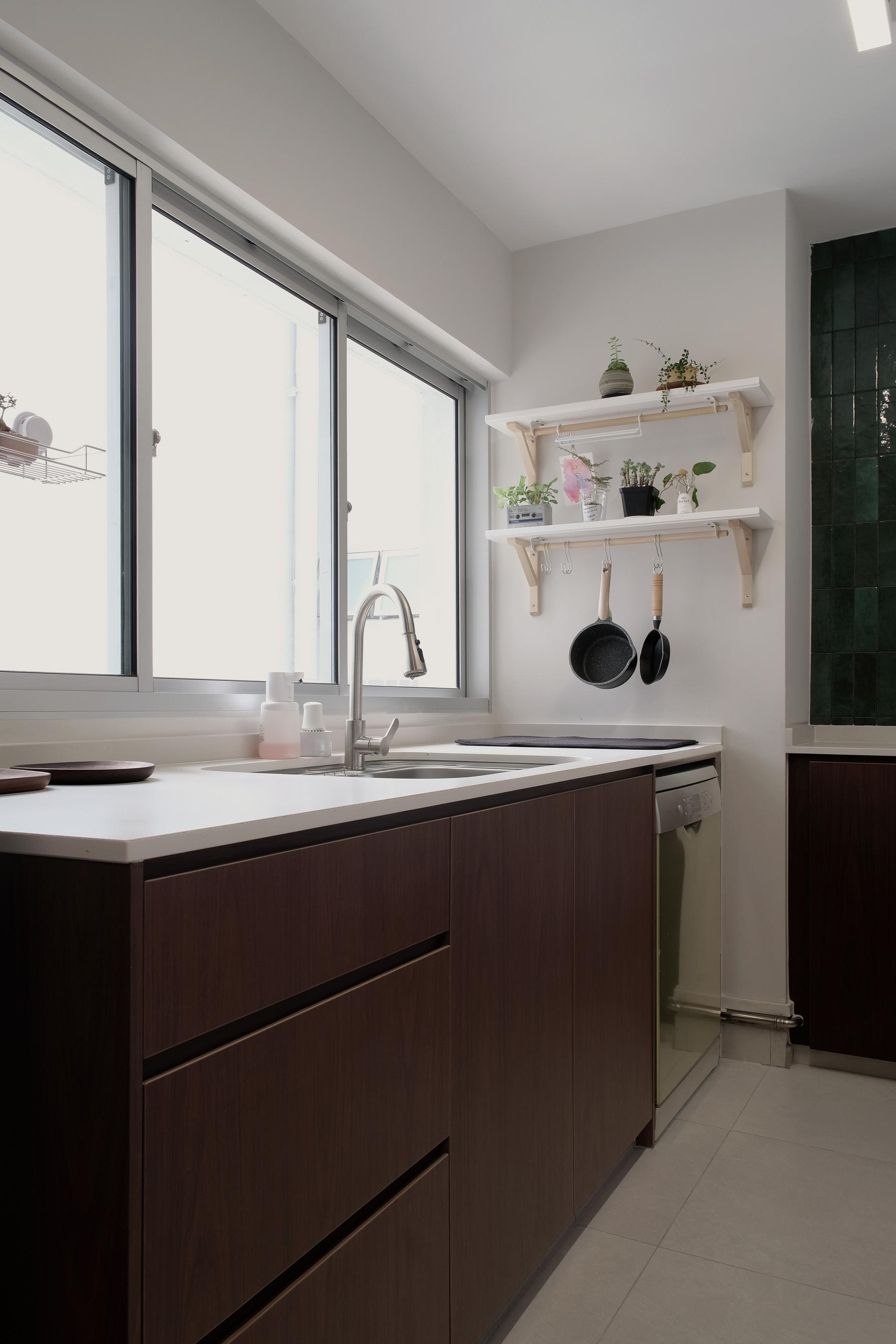 Modern Kitchen with Countertop and Kitchen Window