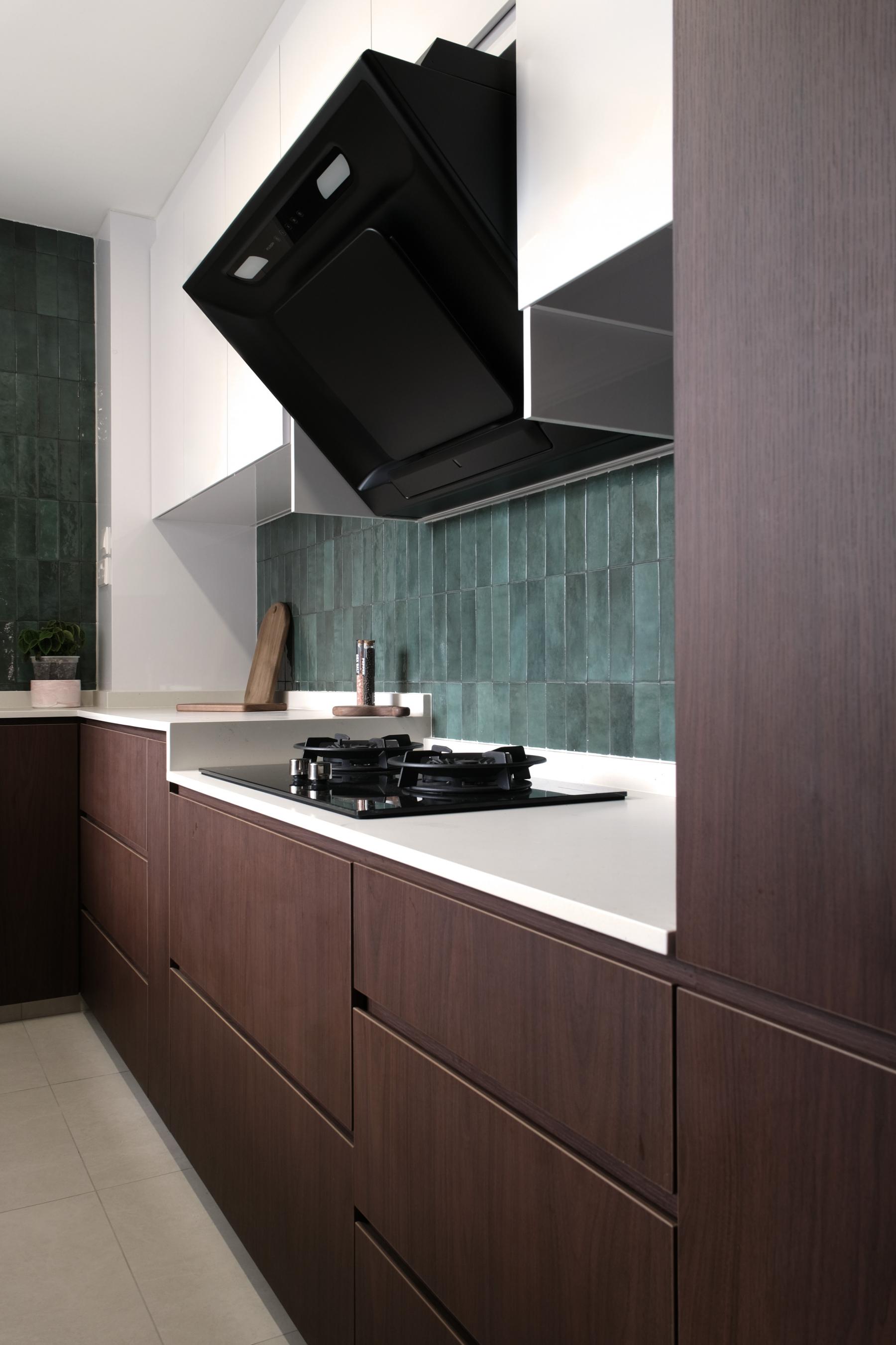 Modern Kitchen with Countertop and Kitchen Backsplash