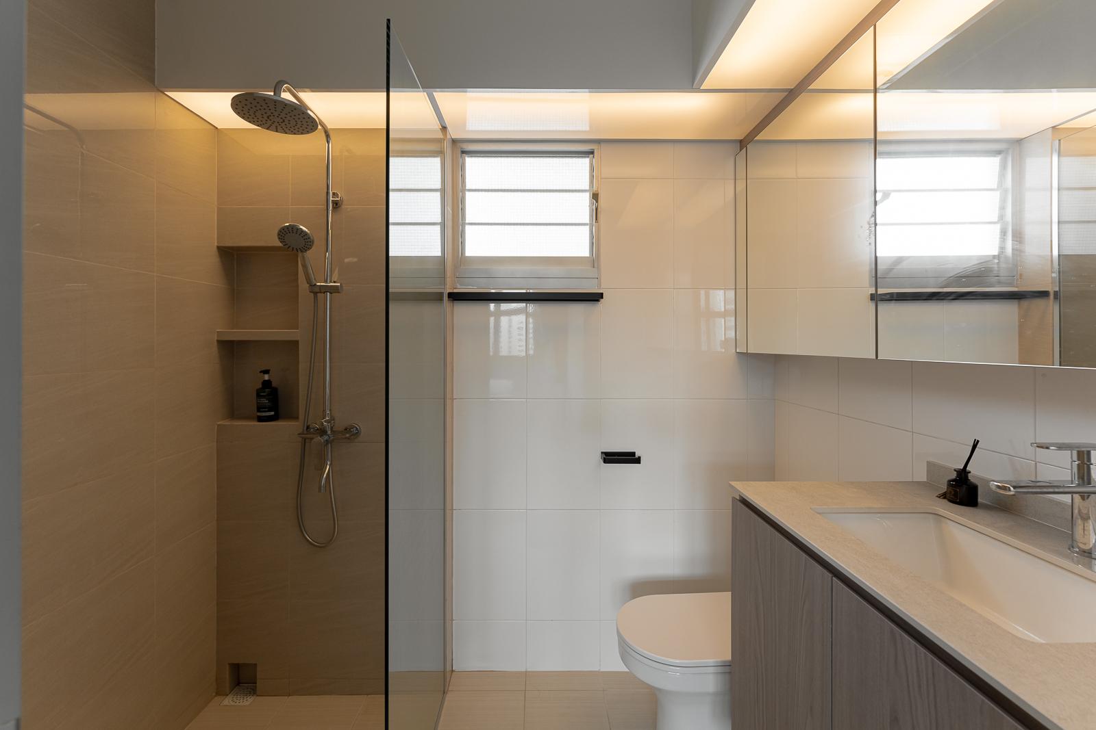 Scandinavian Bathroom with Countertop and Homogeneous Tiles