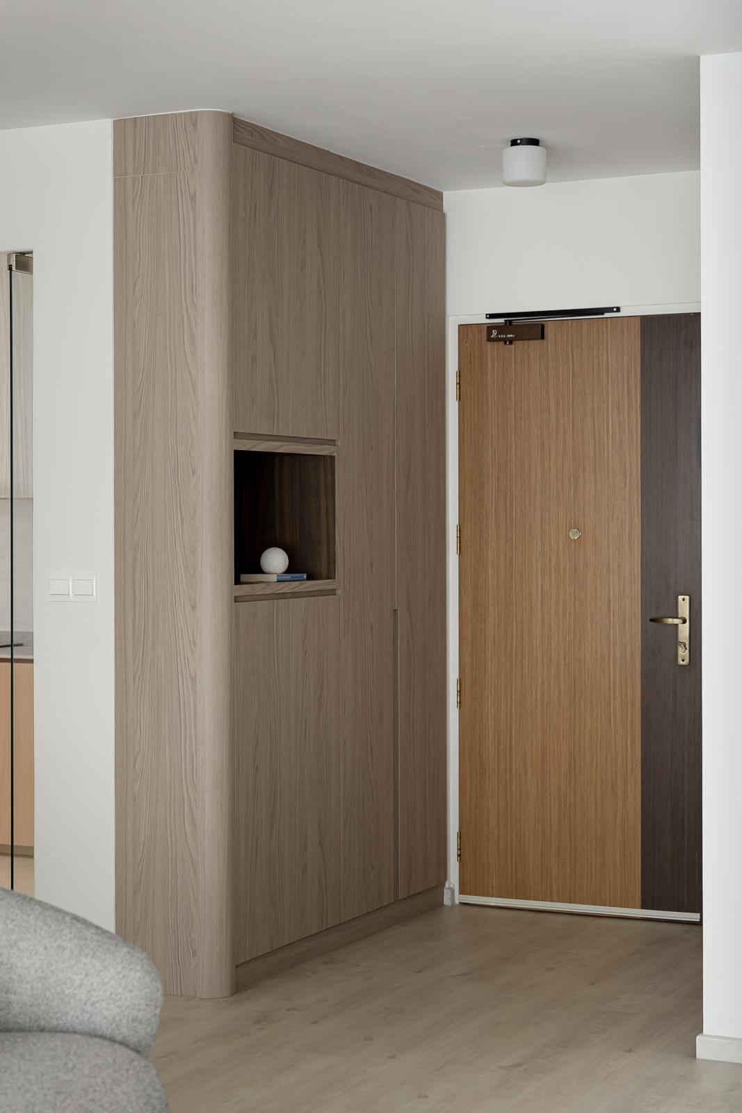 Scandinavian Entryway with Shoe Rack and Small Storage