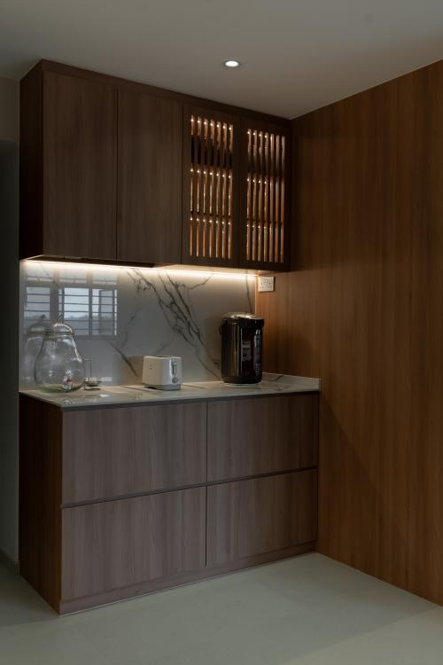 Contemporary Pantry at House Everything S3 EP01