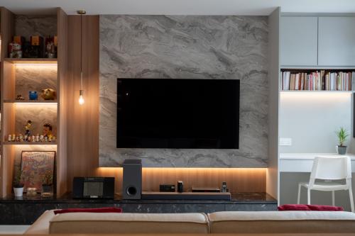 Contemporary Living Room at House Everything S3 EP01