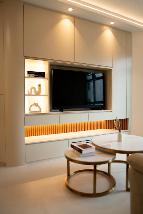Modern Living Room at House Everything S3 EP04