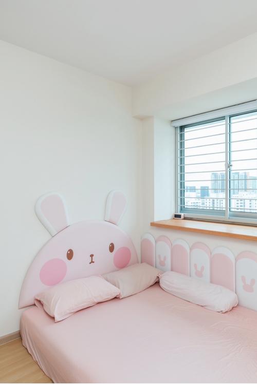 Minimalist Bedroom at 421 CLEMENTI AVENUE 3