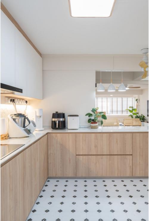 Minimalist Kitchen at 229 TAMPINES STREET 23