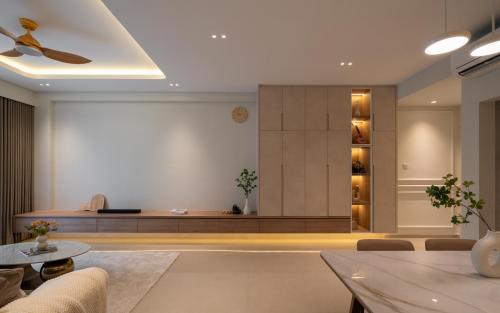 Modern Living Room at Hillview Heights