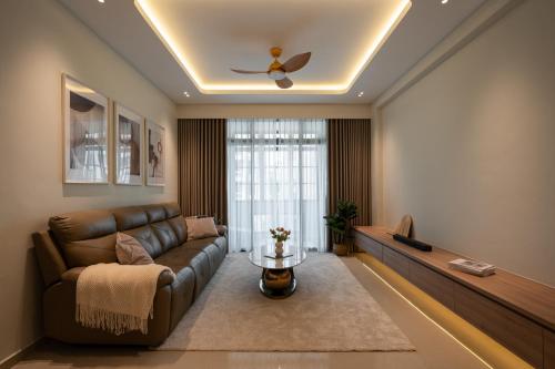 Modern Living Room at Hillview Heights