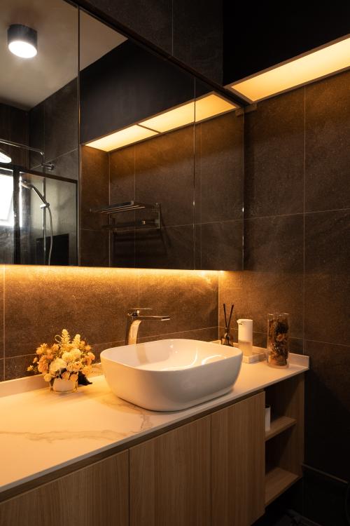 Modern Bathroom at Redhill Close