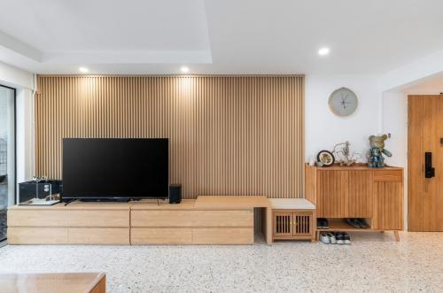 Contemporary Living Room at 12 TECK WHYE LANE