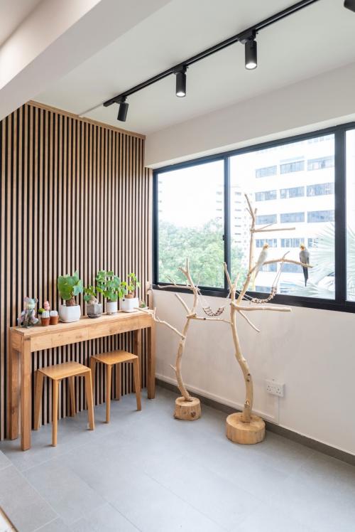 Contemporary Home Bar at 12 TECK WHYE LANE