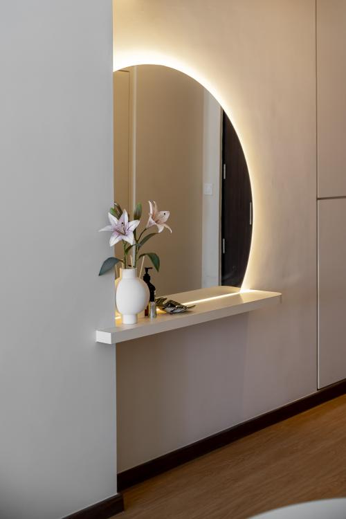 Modern Entryway at 953C Tampines st 96