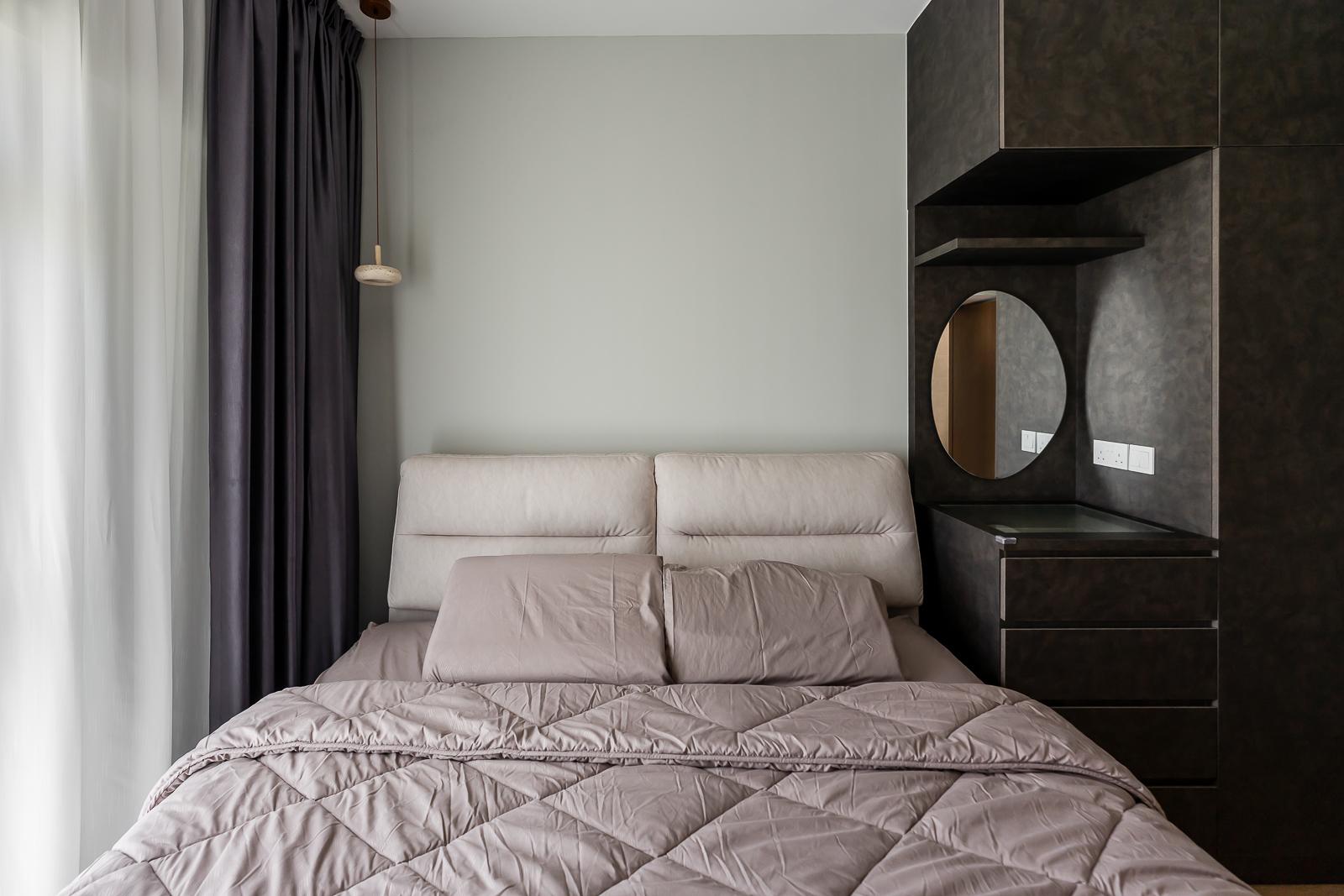 Modern Bedroom with Vinyl Flooring and Wardrobe