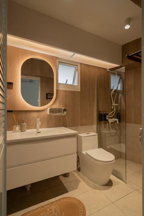 Contemporary Bathroom at Compassvale Link