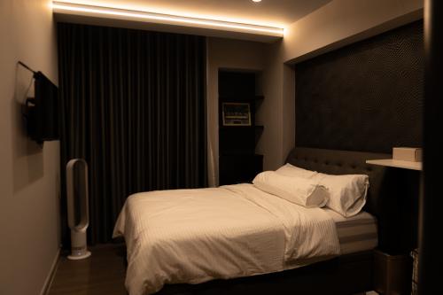 Modern Bedroom at Jurong Central