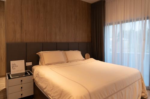 Modern Bedroom at Eastwood Road