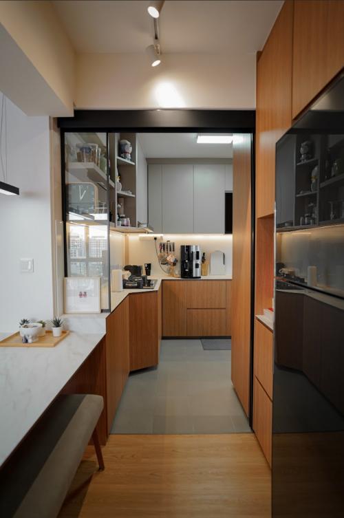 Modern Dining Room at ANCHORVALE