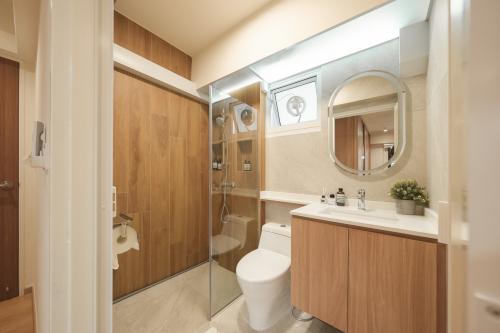 Scandinavian Bathroom at 29 Ghim Moh Link