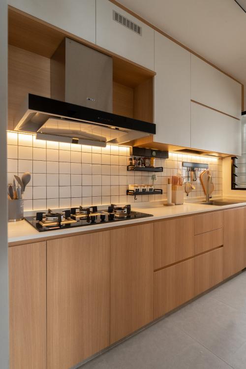 Modern Kitchen at Yishun Street 31