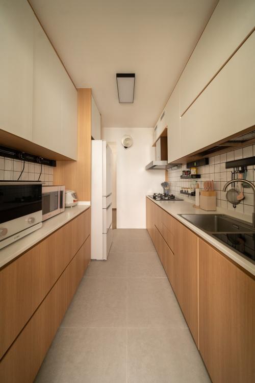 Modern Kitchen at Yishun Street 31