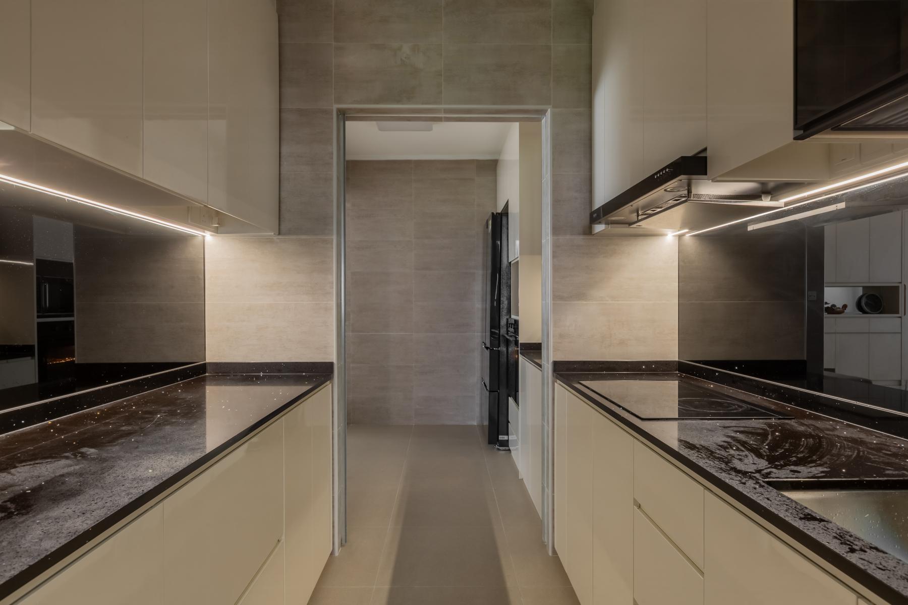 Minimalist Kitchen with Homogeneous Tiles and Granite Floor