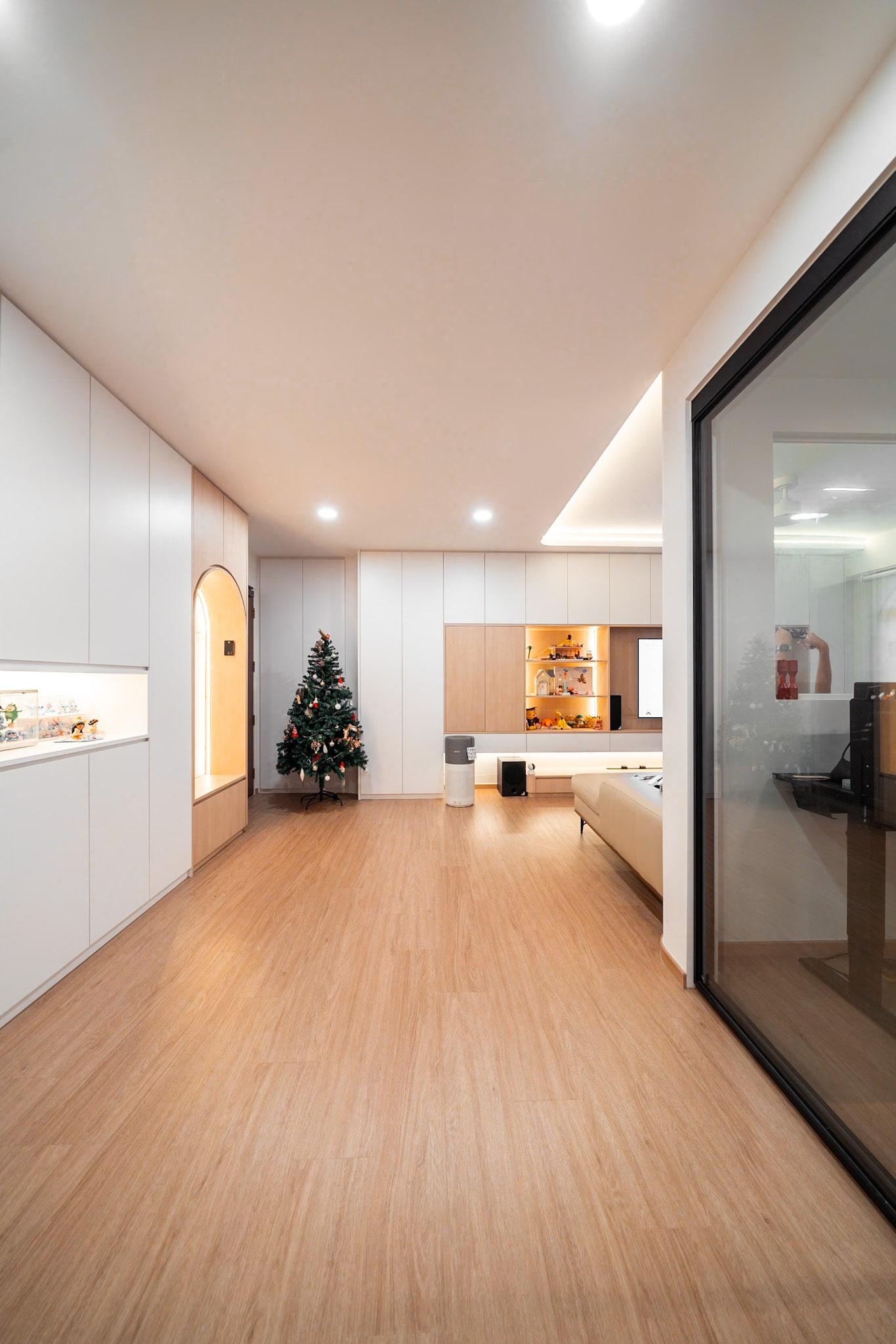 Minimalist Hallway with Display Cabinets and Doors