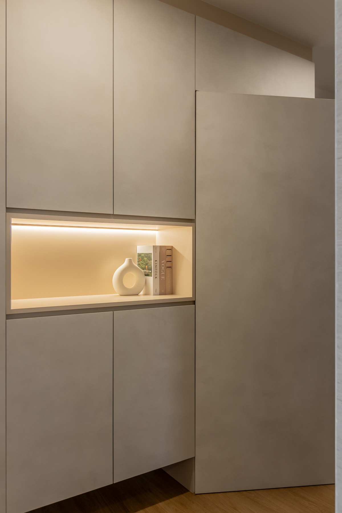 Modern Entryway with Vinyl Flooring and Small Storage