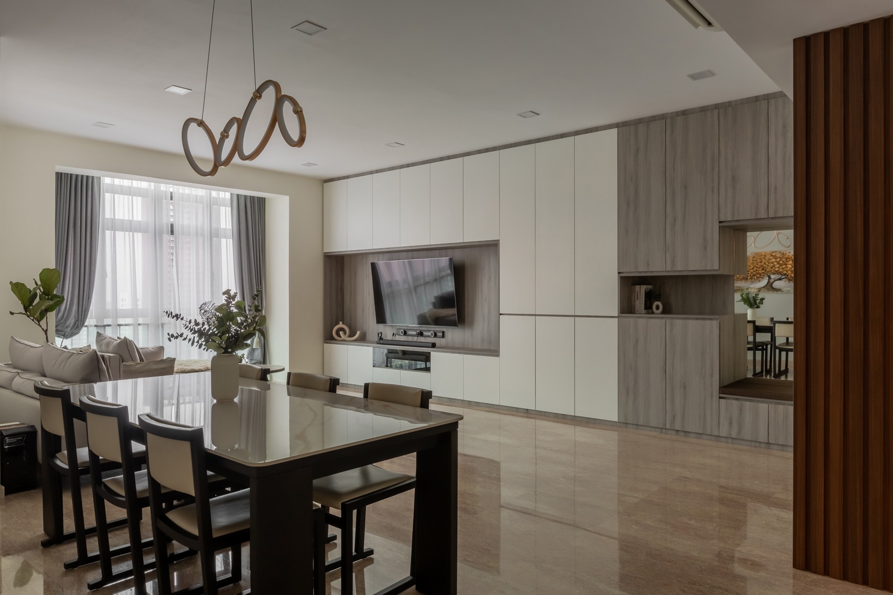 Modern Dining Room with Feature Wall and Dining Table