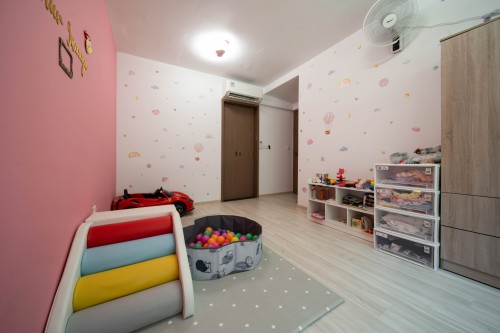 Modern Kids Room at Ubi Zen Cove