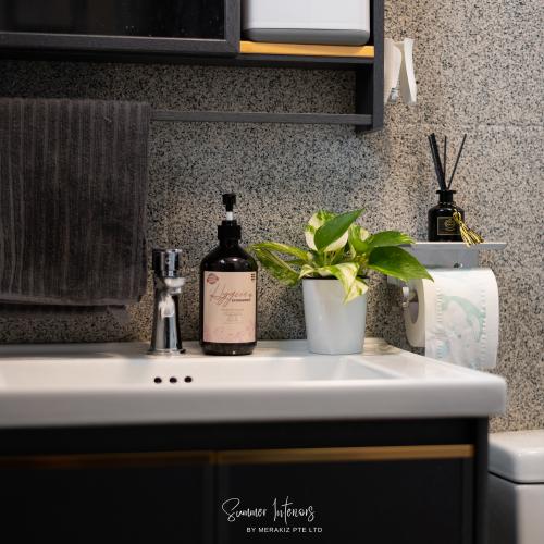 Modern Bathroom at Natural & Earthly