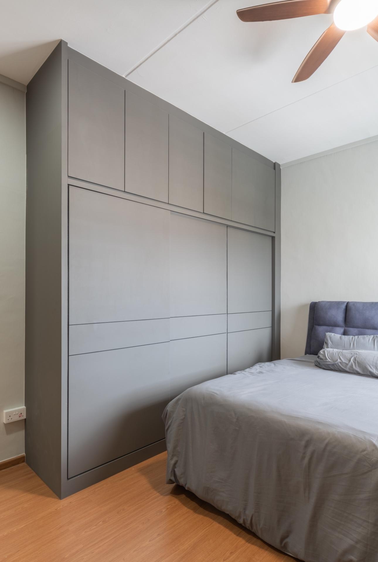 Vintage Bedroom with Vinyl Flooring and Wardrobe