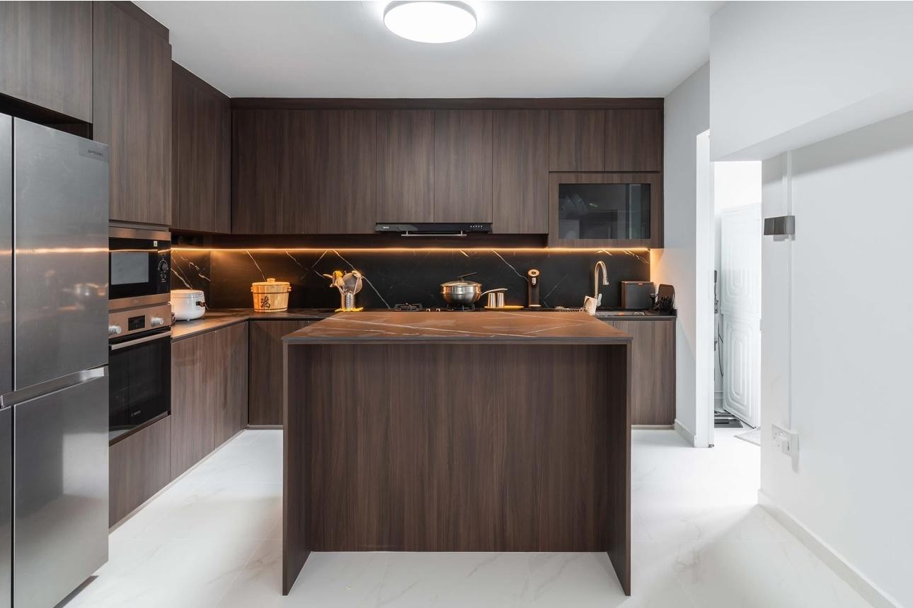 Vintage Kitchen with Countertop and Homogeneous Tiles