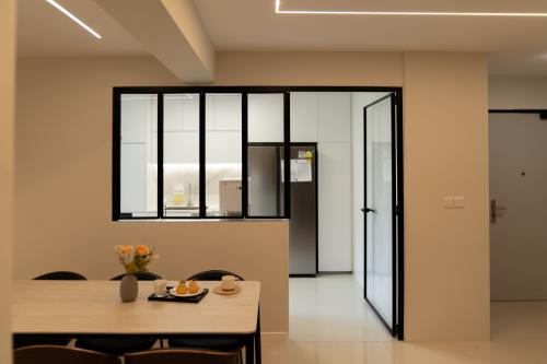 Modern Kitchen at Rivervale Delta