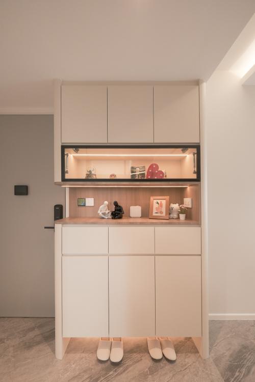 Contemporary Entryway at Provence Residences