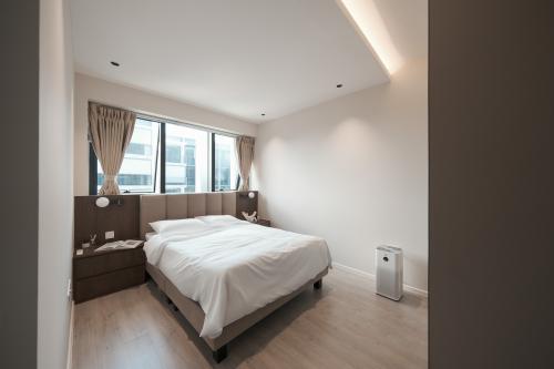 Contemporary Bedroom at Provence Residences