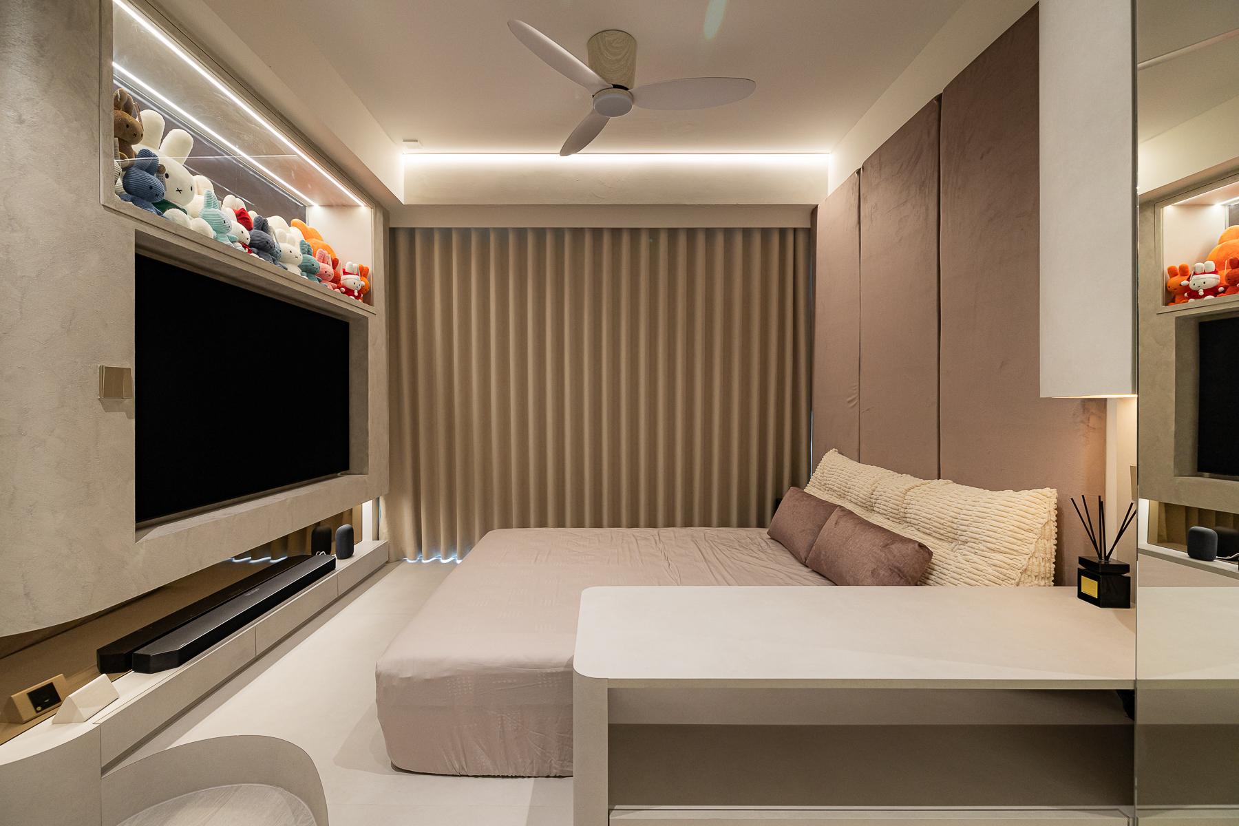 Modern Bedroom with Mirror and Bedside Table