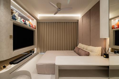 Modern Bedroom at Q Bay Residences