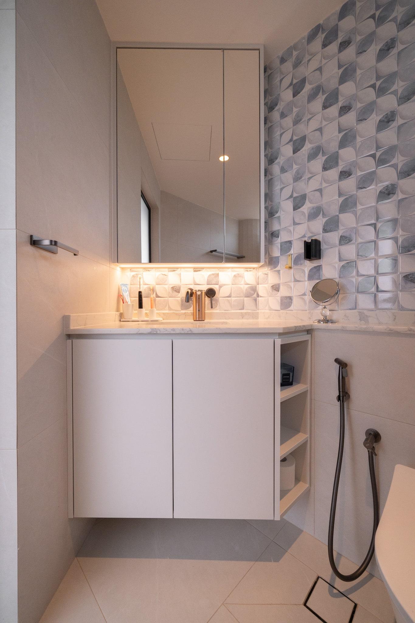 Contemporary Bathroom with Countertop and Mirror