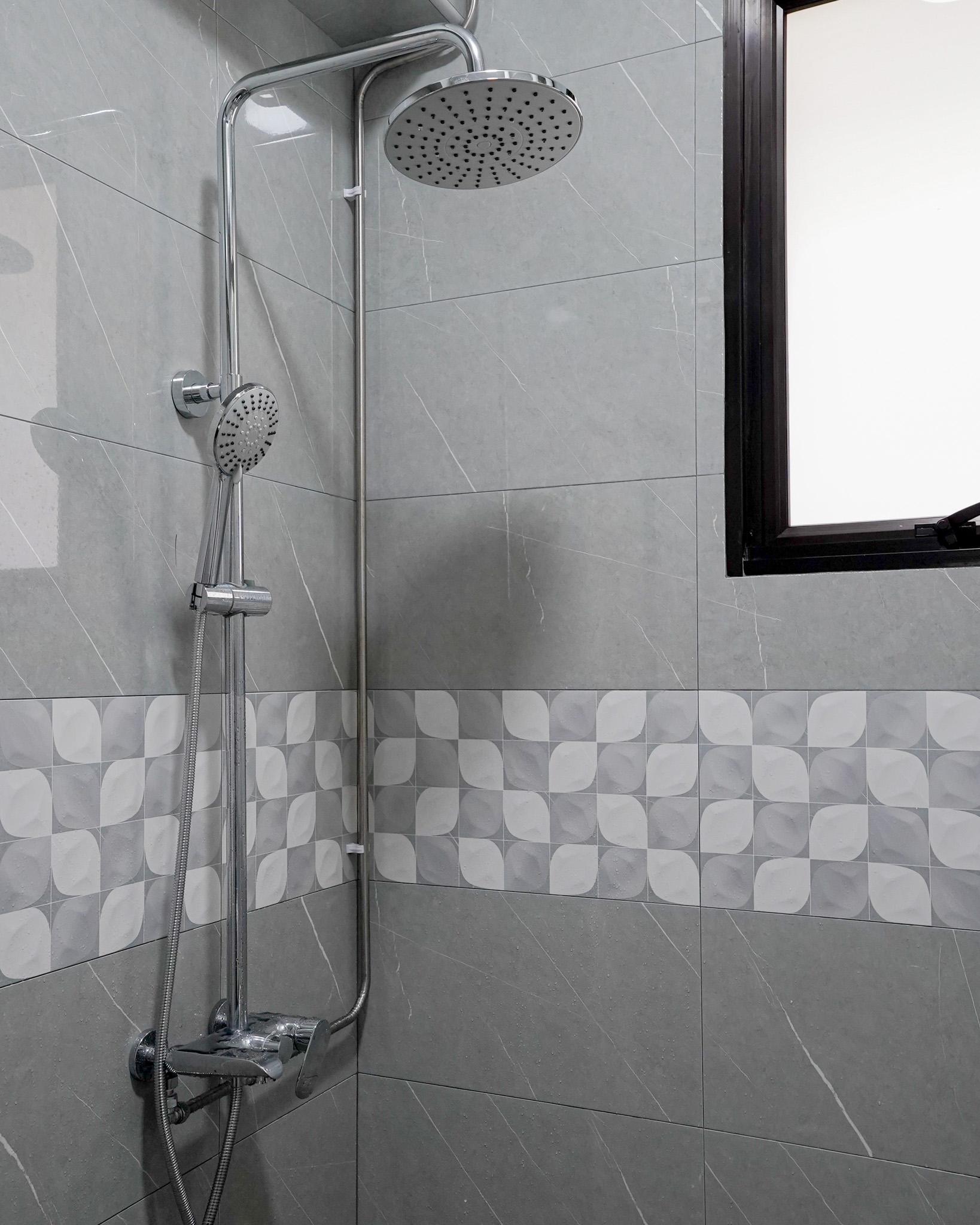 Vintage Bathroom with Homogeneous Tiles and Bathroom Accessories