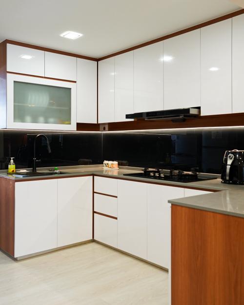 Scandinavian Kitchen at Blk 897C Woodlands Dr 50 - Whole House (ID: Thomas)