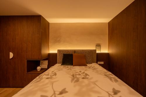 Contemporary Bedroom at 311, Ubi Ave 1