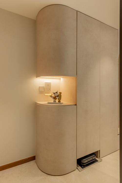Modern Entryway at Fyve Derbyshire