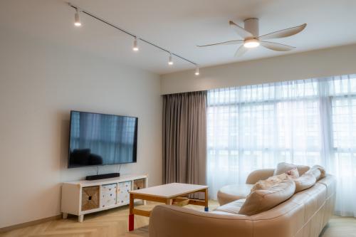 Minimalist Living Room at 468B Fernvale Link