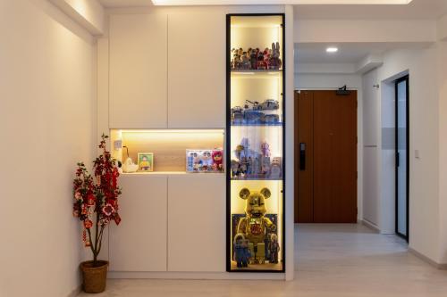 Minimalist Living Room at 812B Choa Chu Kang Ave 7