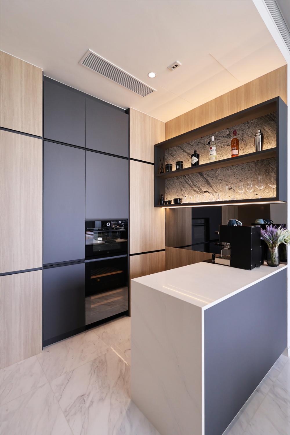 3 Bedroom Condo @ Cairnhill