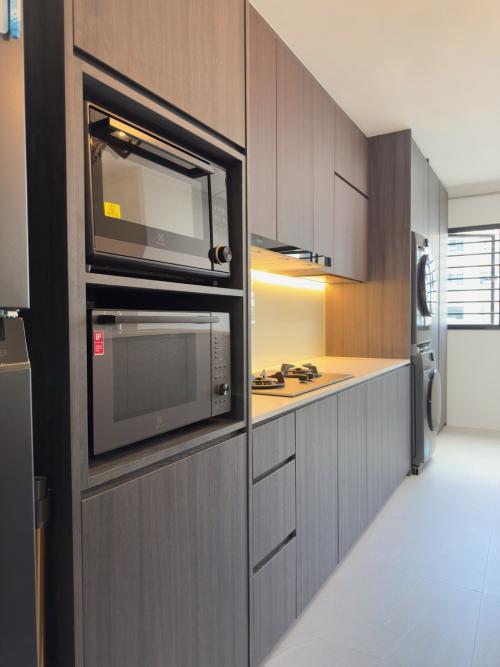 Modern Kitchen at Blk 406 Tampines St 41