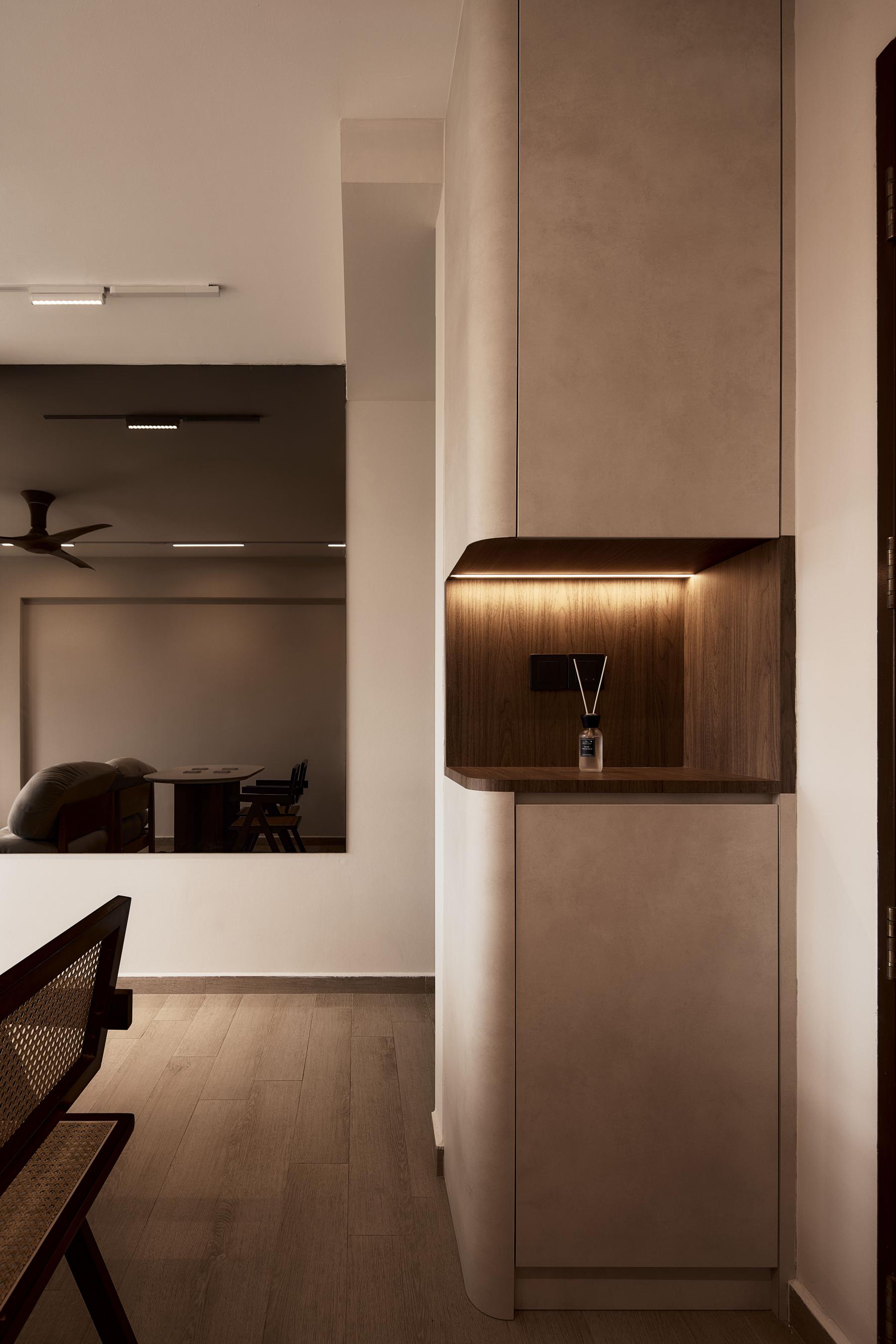 Minimalist Entryway with Mirror and Shoe Rack