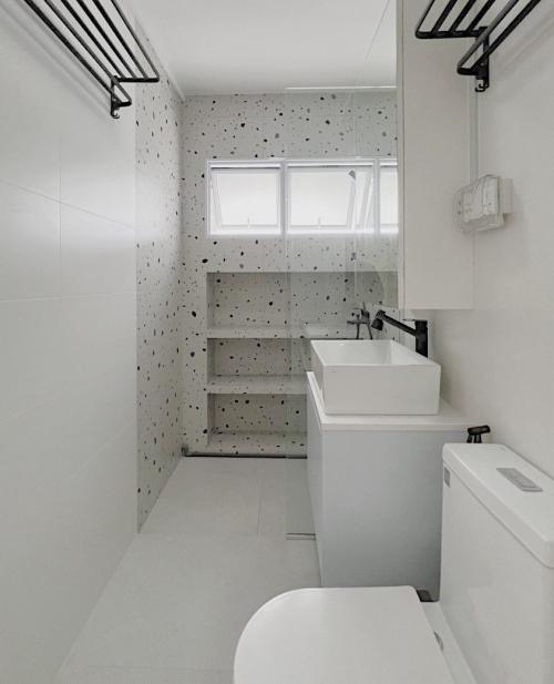 Minimalist Bathroom at 663 Jalan Damai