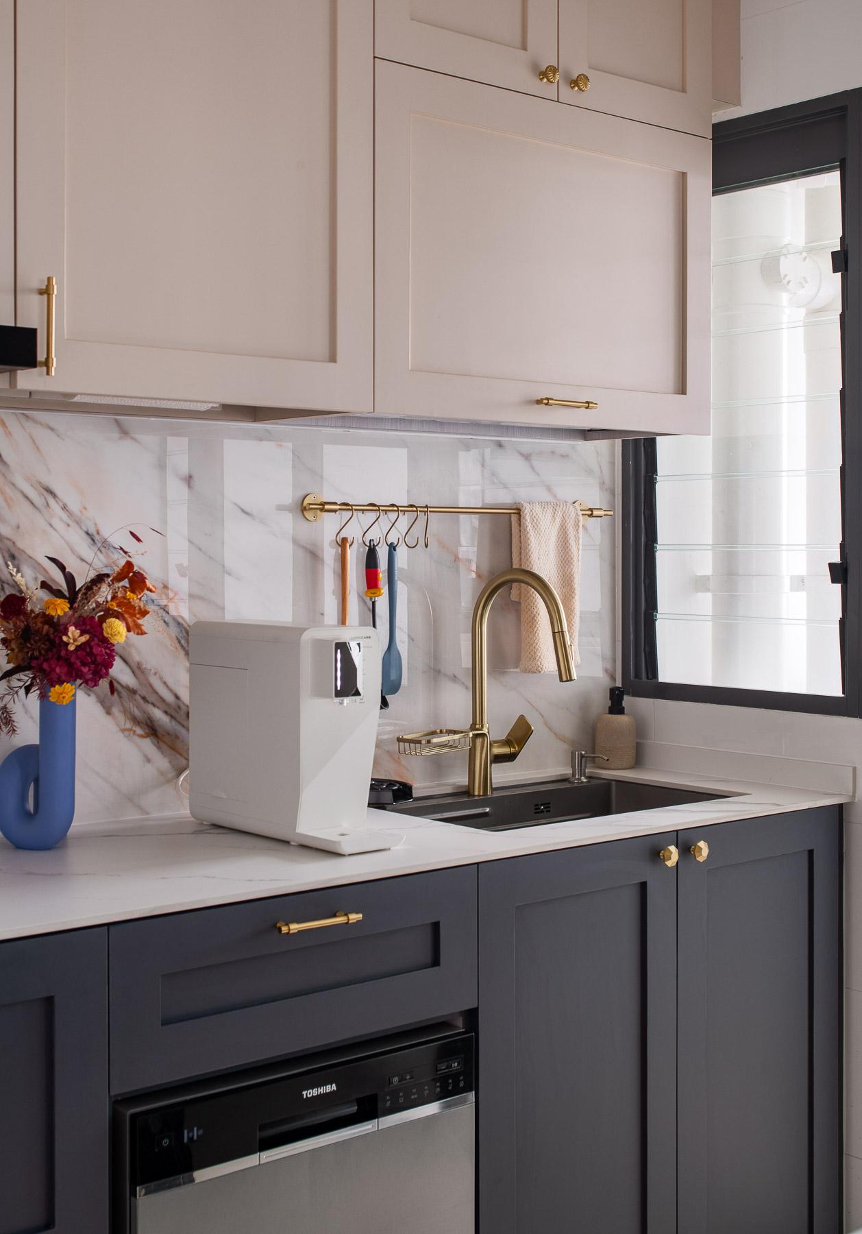 Country Kitchen with Countertop and Open Kitchen