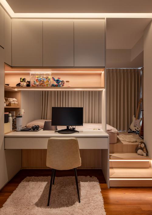 Modern Bedroom at twin regency