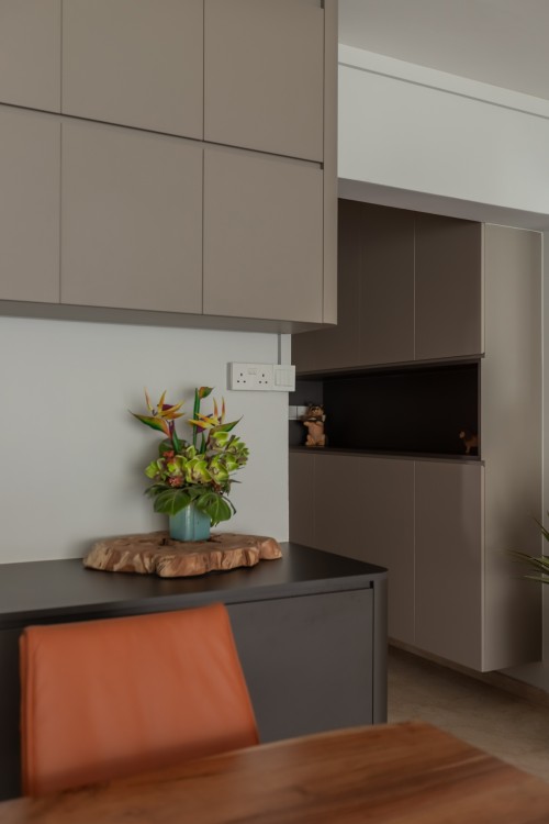 Contemporary Entryway at Bishan Street 22